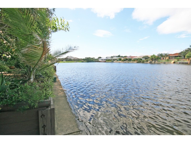 71 Andrew  Avenue, Pottsville NSW 2489