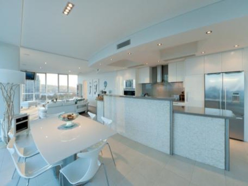 3/13 Eden  Avenue, Coolangatta QLD 4225