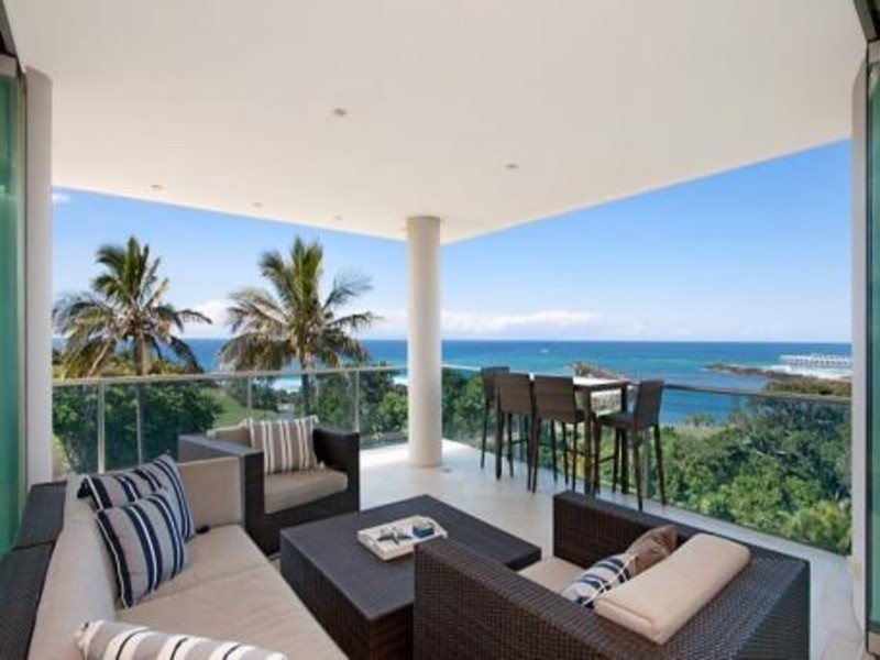 3/13 Eden  Avenue, Coolangatta QLD 4225