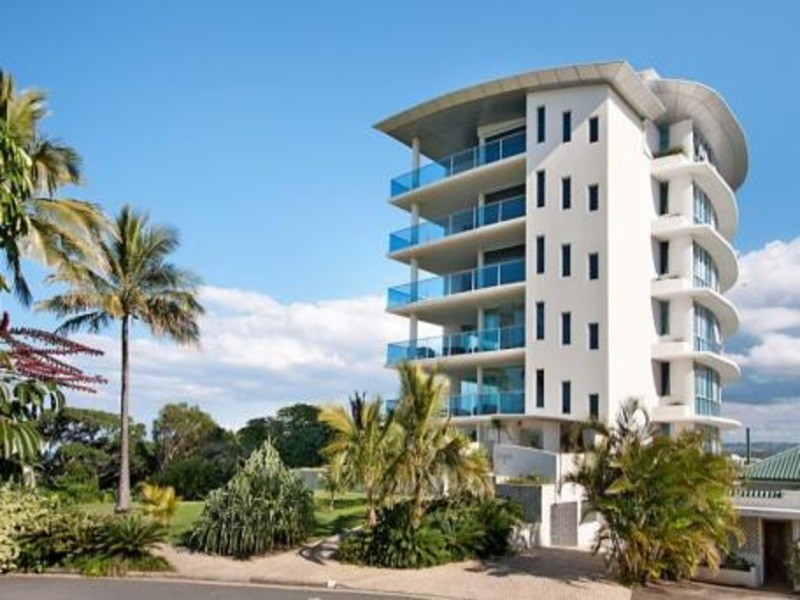 3/13 Eden  Avenue, Coolangatta QLD 4225