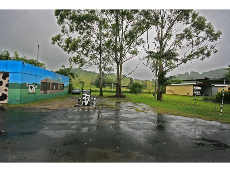 5885-5887 Pacific Highway, Mooball NSW 2483