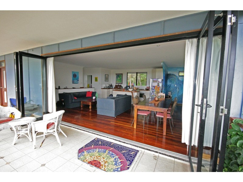 73 Kudgeree Avenue, Pottsville NSW 2489