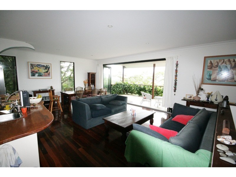 73 Kudgeree Avenue, Pottsville NSW 2489