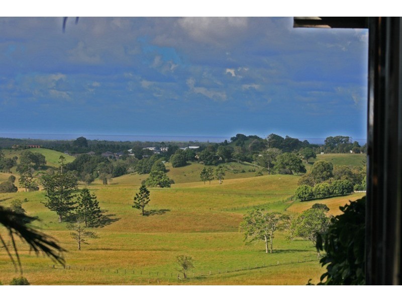 73 Kudgeree Avenue, Pottsville NSW 2489