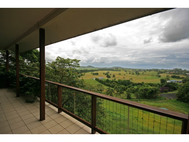 73 Kudgeree Avenue, Pottsville NSW 2489