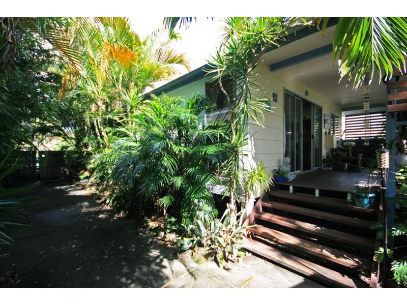 11 Tamarind Avenue, Cabarita Beach NSW 2488