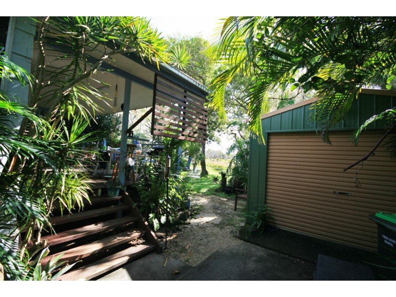 11 Tamarind Avenue, Cabarita Beach NSW 2488