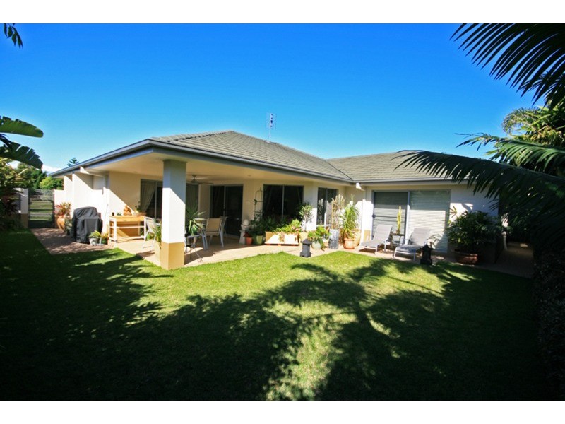 4 Taree Street, Pottsville NSW 2489