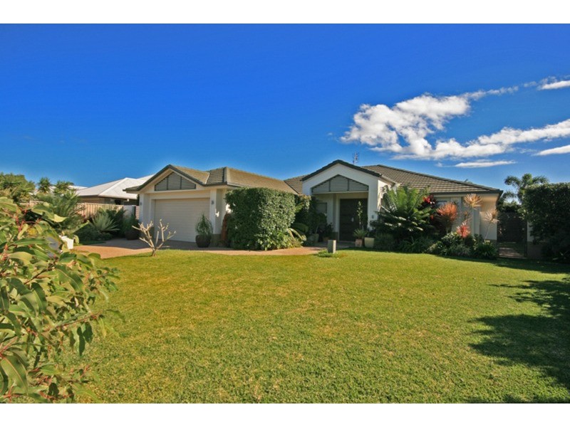 4 Taree Street, Pottsville NSW 2489