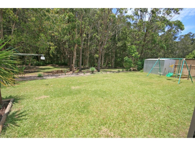 4 Butternut Place, Pottsville NSW 2489
