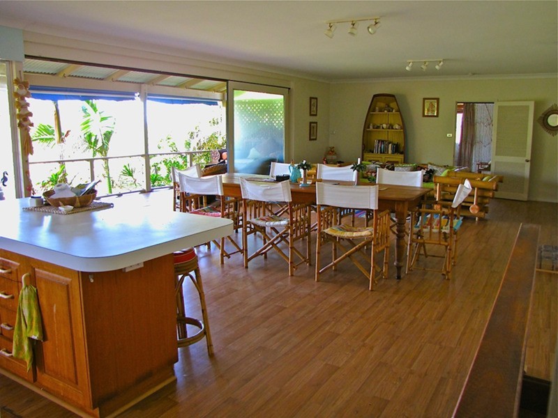 9 Surfside  Crescent, Pottsville NSW 2489