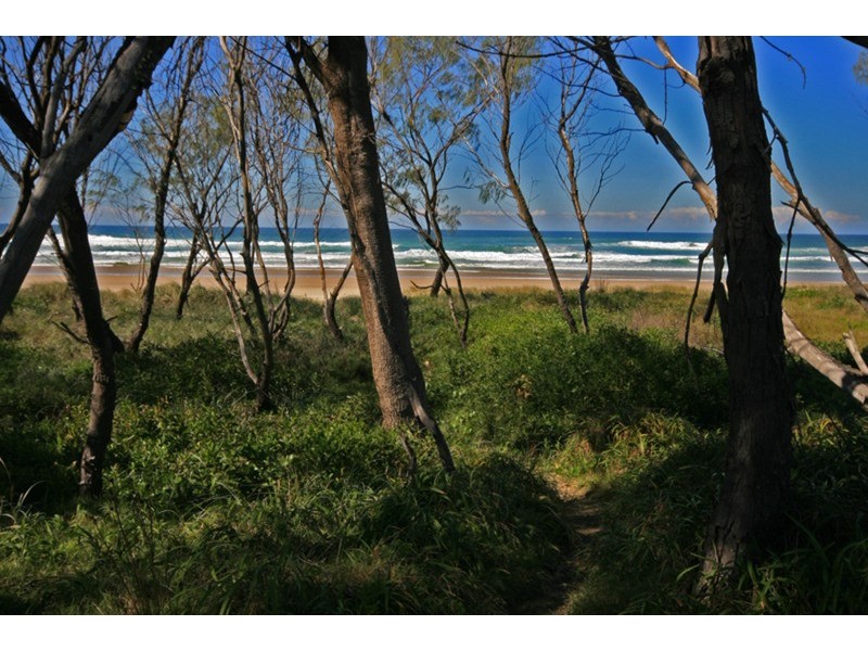 9 Surfside  Crescent, Pottsville NSW 2489