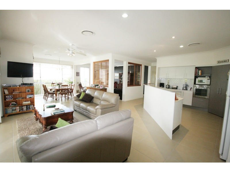20 Lennox Circuit, Pottsville NSW 2489
