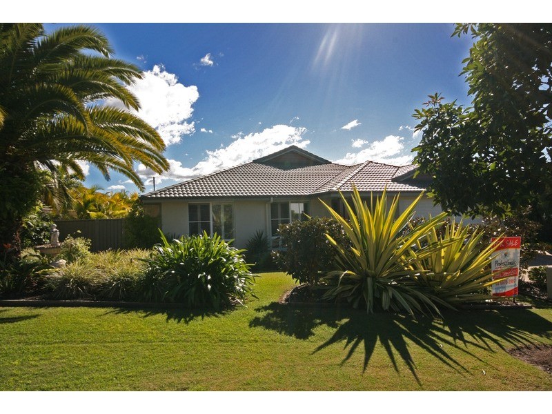 20 Lennox Circuit, Pottsville NSW 2489