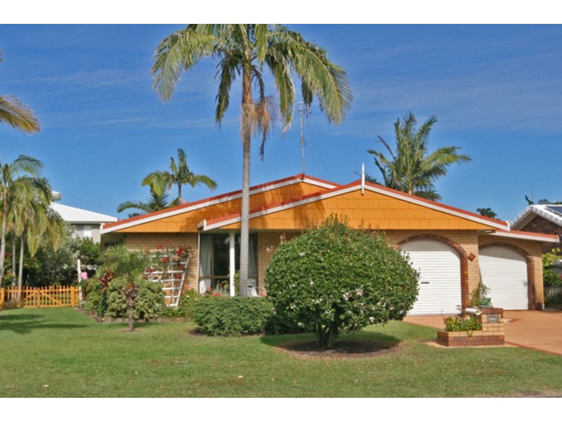 4 Victoria Avenue, Pottsville NSW 2489