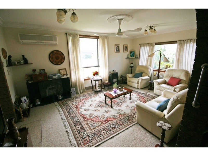 4 Victoria Avenue, Pottsville NSW 2489