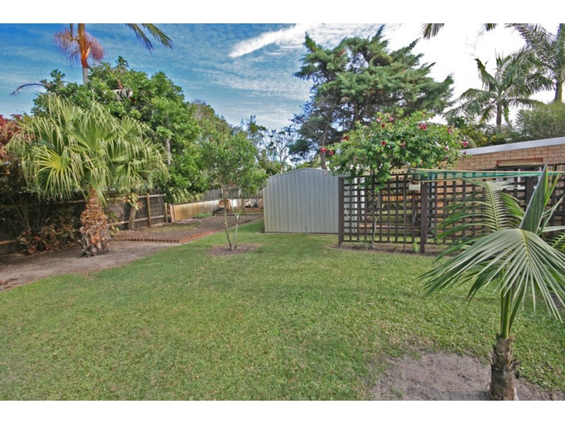 4 Victoria Avenue, Pottsville NSW 2489