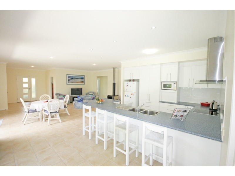 5 Miller Place, Pottsville NSW 2489