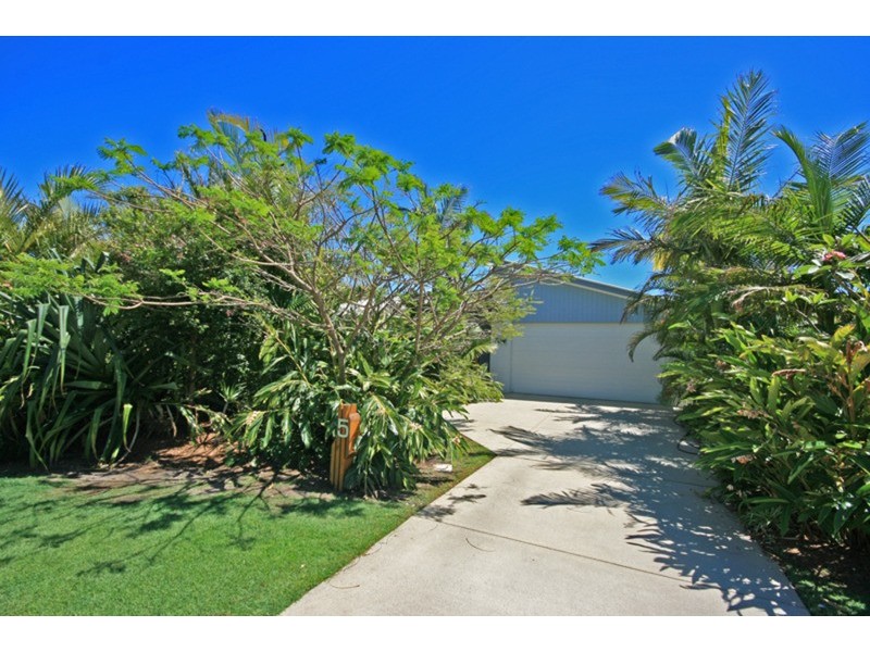 5 Miller Place, Pottsville NSW 2489