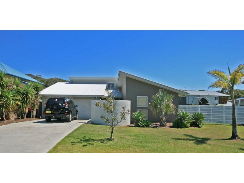 15 Jagera Place, Pottsville NSW 2489