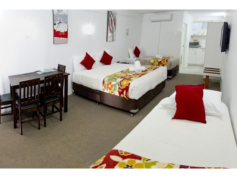 Pottsville Beach Motel/30- 34 Tweed Coast Road, Pottsville Beach NSW 2489