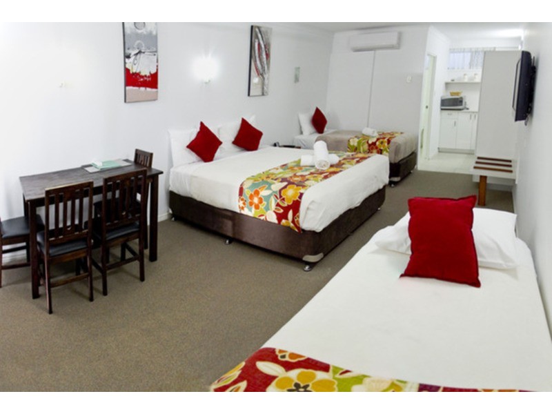 ‘Pottsville Beach Motel’/30- 34 Tweed Coast Road, Pottsville Beach NSW 2489