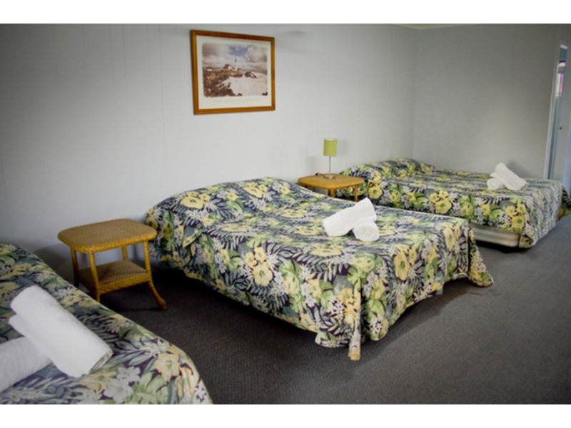 ‘Pottsville Beach Motel’/30- 34 Tweed Coast Road, Pottsville Beach NSW 2489