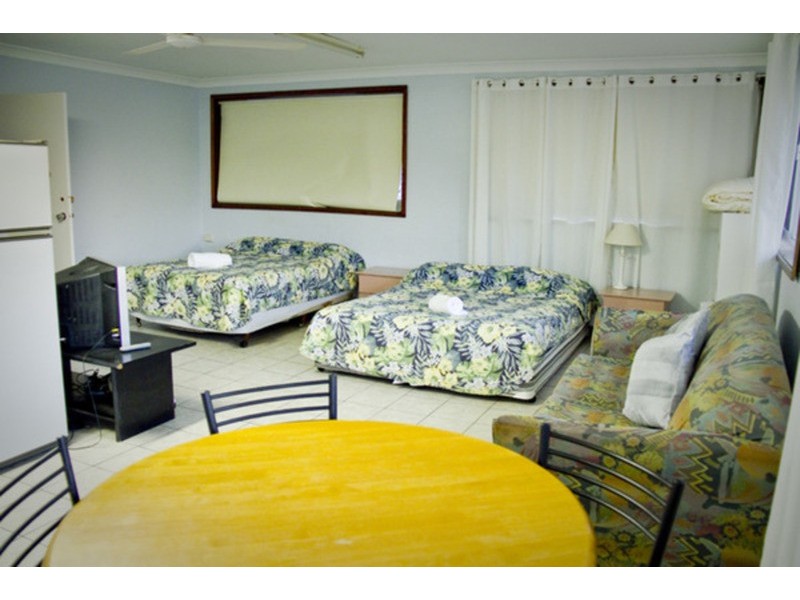 ‘Pottsville Beach Motel’/30- 34 Tweed Coast Road, Pottsville Beach NSW 2489