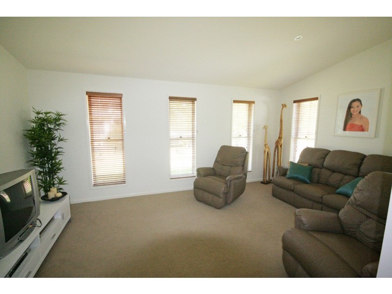 6 Butternut  Place, Pottsville NSW 2489