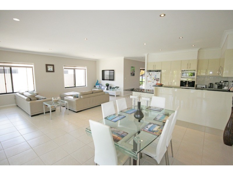140 Overall Drive, Pottsville NSW 2489