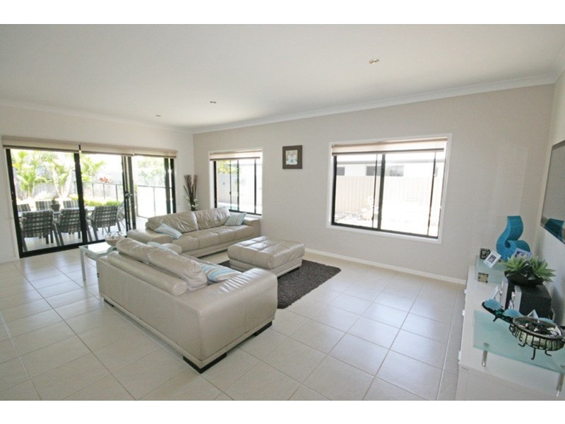 140 Overall Drive, Pottsville NSW 2489