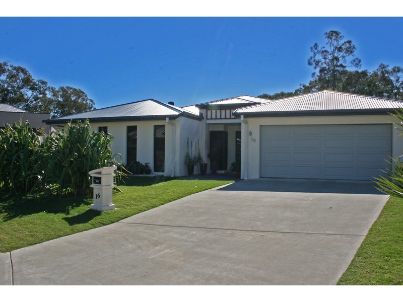 16 Woodfull Crescent, Pottsville NSW 2489