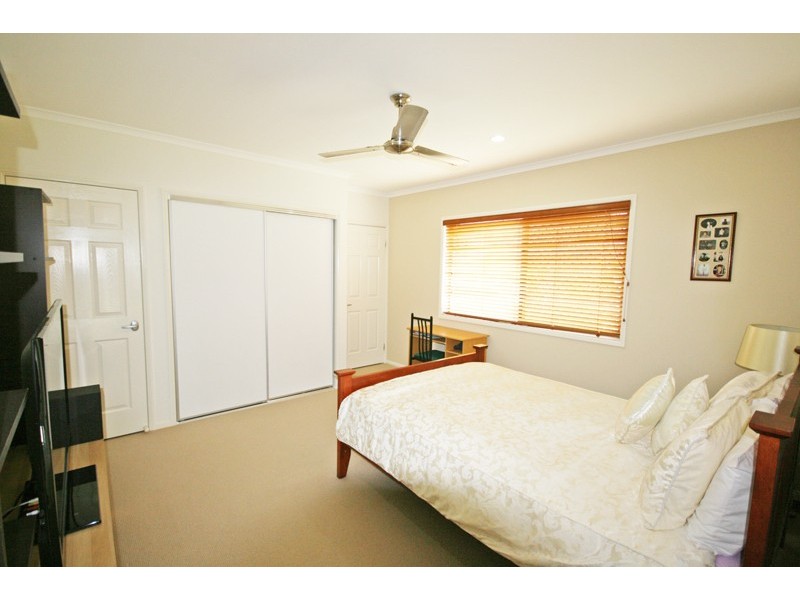 16 Woodfull Crescent, Pottsville NSW 2489