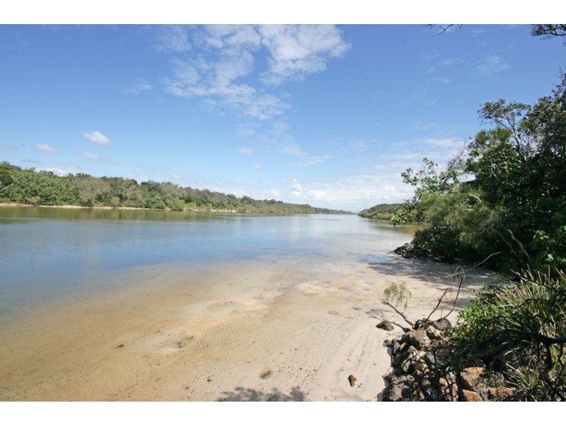 37 Royal  Drive, Pottsville NSW 2489