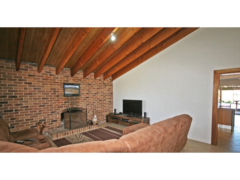 77 Andrew Avenue, Pottsville NSW 2489