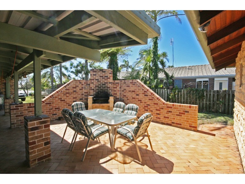 77 Andrew Avenue, Pottsville NSW 2489