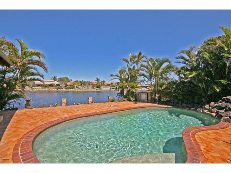 77 Andrew Avenue, Pottsville NSW 2489
