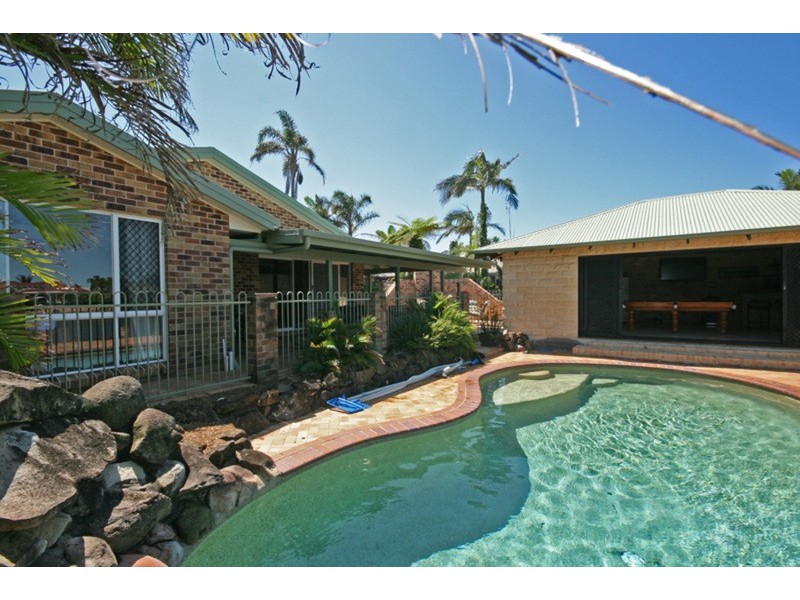 77 Andrew Avenue, Pottsville NSW 2489
