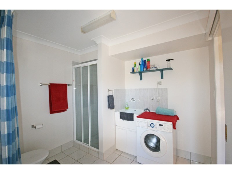 4/10 Hampton  Court, Pottsville NSW 2489