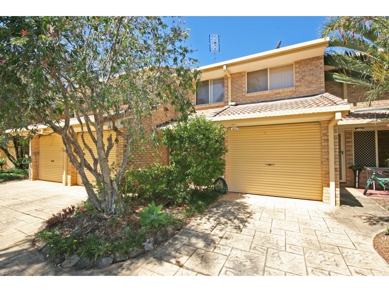 2/32 Royal  Drive, Pottsville NSW 2489