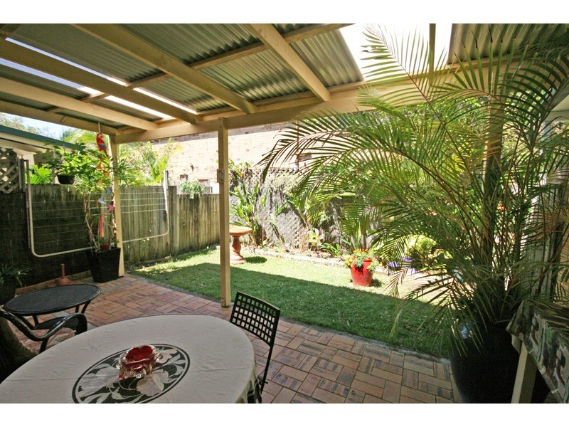 2/32 Royal  Drive, Pottsville NSW 2489