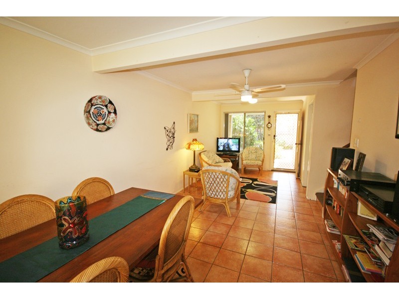 2/32 Royal  Drive, Pottsville NSW 2489