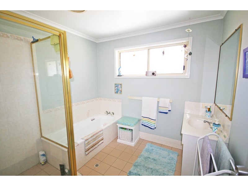 2/32 Royal  Drive, Pottsville NSW 2489