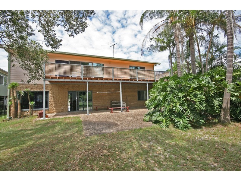 13 Elfran Avenue, Pottsville NSW 2489