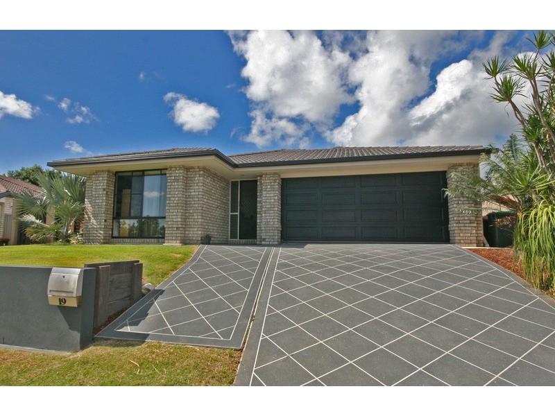 19 Newcastle Drive, Pottsville NSW 2489