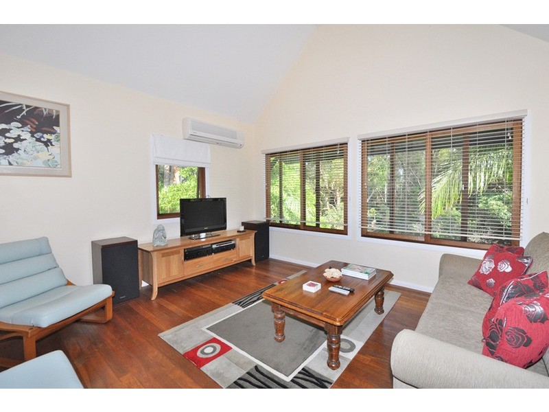 33 Sassafras Street, Pottsville NSW 2489