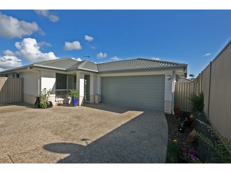 2/60 Newcastle Drive, Pottsville NSW 2489