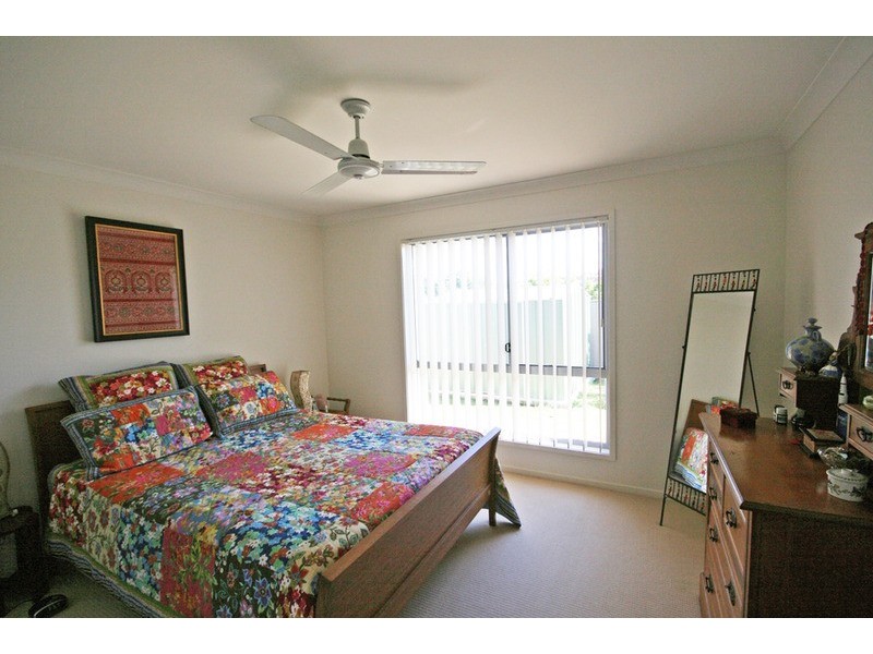 2/60 Newcastle Drive, Pottsville NSW 2489