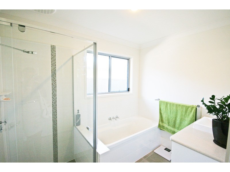 2/60 Newcastle Drive, Pottsville NSW 2489