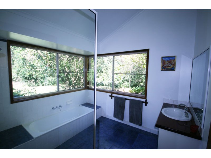 13 Hinchinbrook  Road, Burringbar NSW 2483